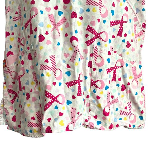 Dickies Womens Scrub Top Small V Neck Breast Cancer Awareness Ribbons White - Picture 4 of 9